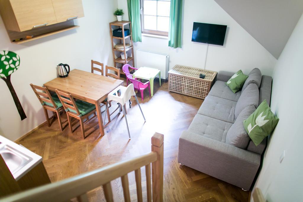 Apartman Pod Sjezdovkou Apartment Pec pod Snezkou Ruang foto